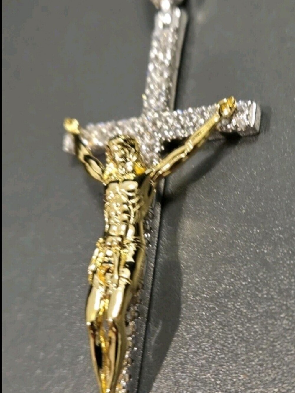 Iced Out 3D Jesus On Cross Moissanite Pendant - 14k Gold Vermeil/ 925 Silver NEW - Picture 9 of 12